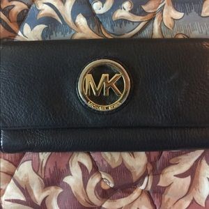 Michael Kors Fulton Leather Carryall Wallet
